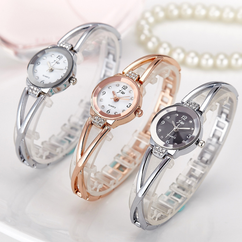 Nouveau à la mode femmes Brace - Minimalist Thin Watch avis et prix