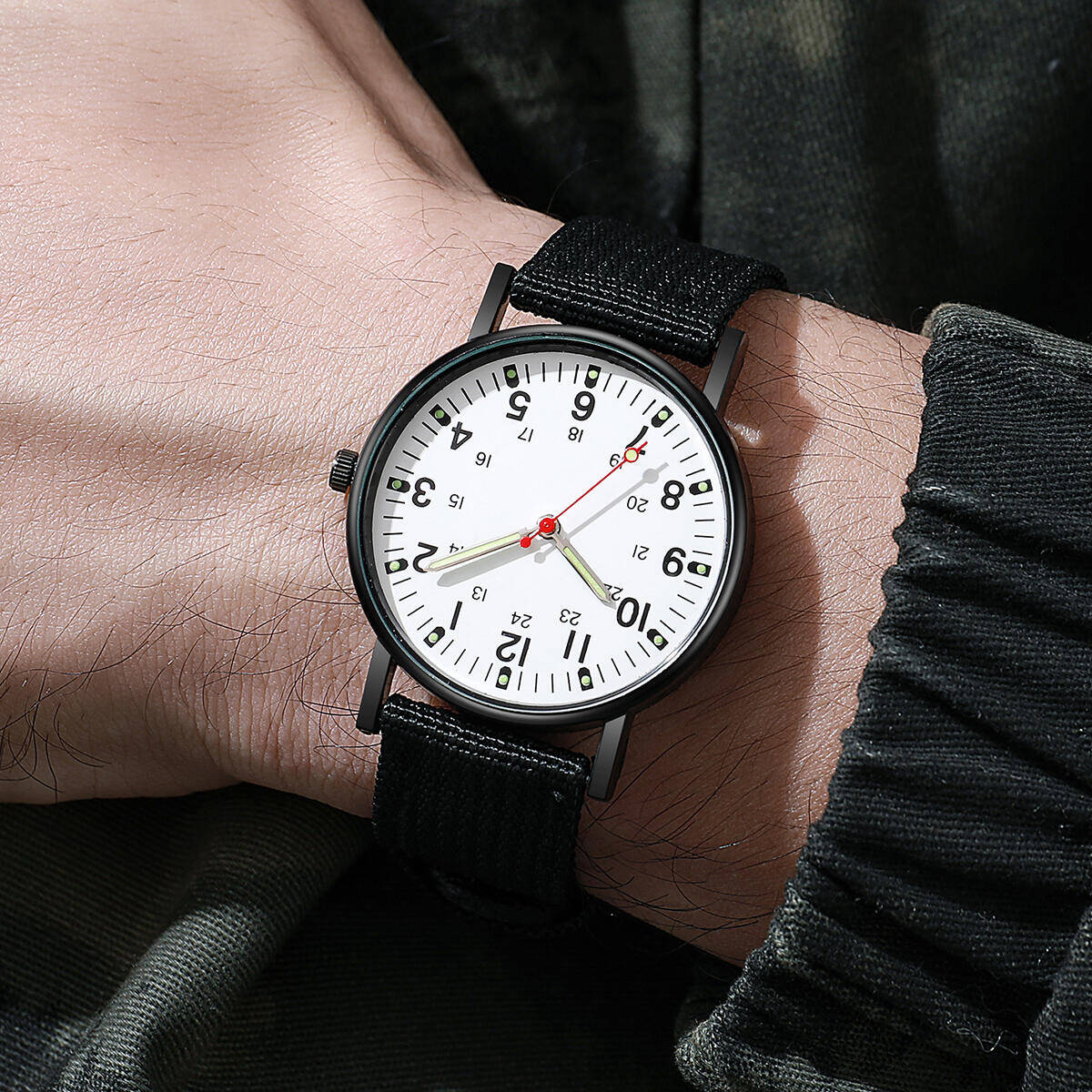 Hommes montres décontracté bra - Solar Powered Watch avis et prix